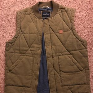 Men’s winter Vest by Roark. In very good shape!